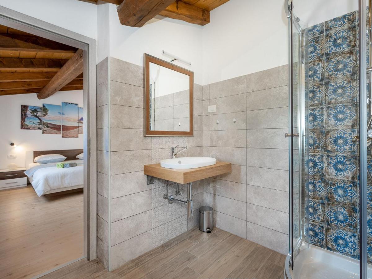 Tranquil Holiday Home In Labin With Private Swimming Pool Rom bilde