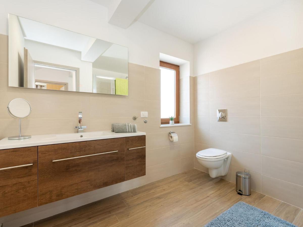 Tranquil Holiday Home In Labin With Private Swimming Pool Eksteriør bilde