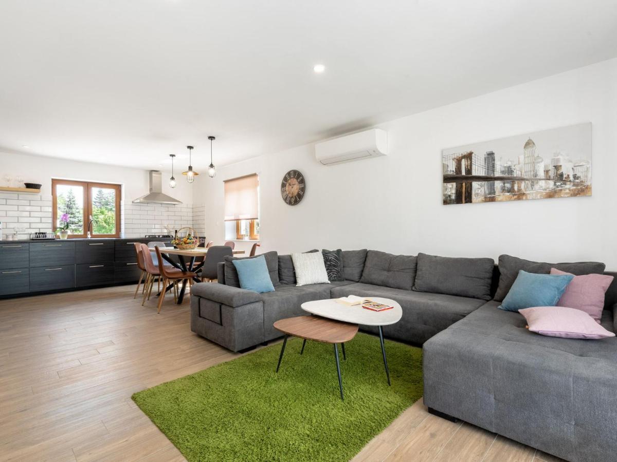 Tranquil Holiday Home In Labin With Private Swimming Pool Rom bilde