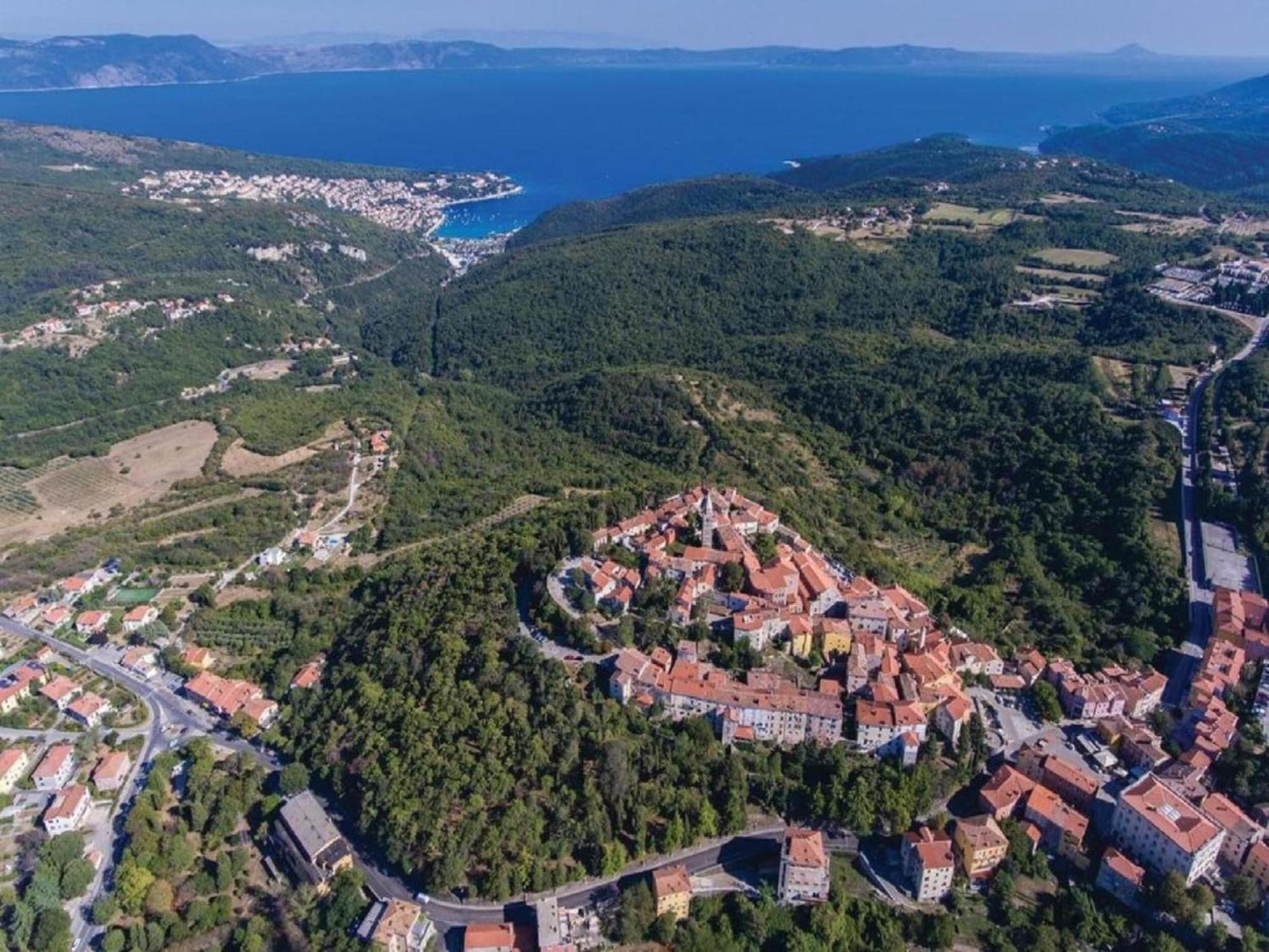 Tranquil Holiday Home In Labin With Private Swimming Pool Eksteriør bilde