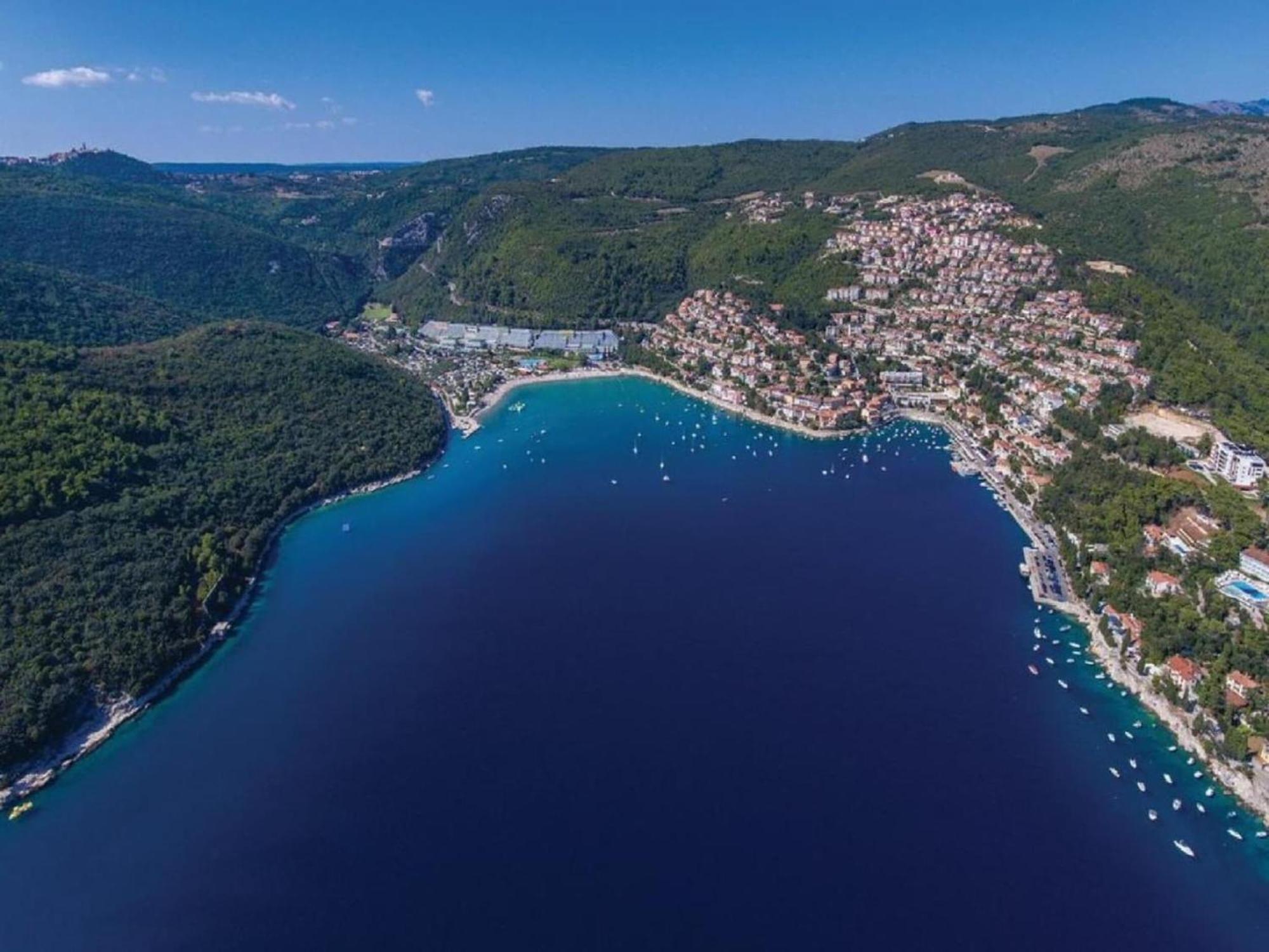 Tranquil Holiday Home In Labin With Private Swimming Pool Eksteriør bilde